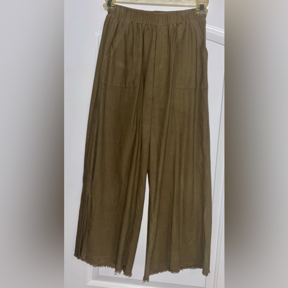 ** Anna Grace ** Boutique Women’s Flare Olive Green Pant Pants Medium M